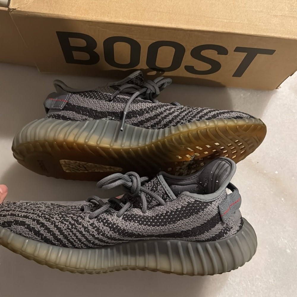 Yeezy Boost 350 V2 'Beluga 2.0' - Picture 8 of 9